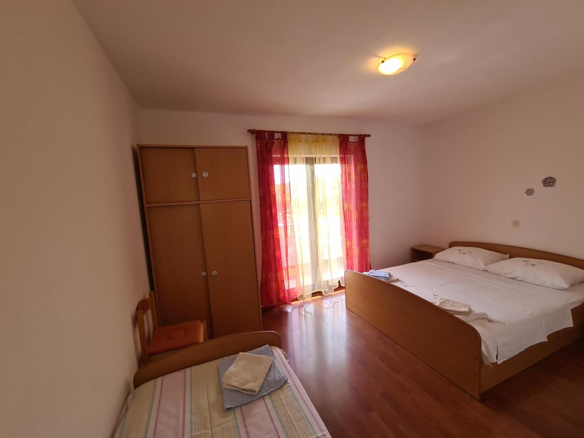 Apartmani Cosic Ante Dobropoljana Habitación foto